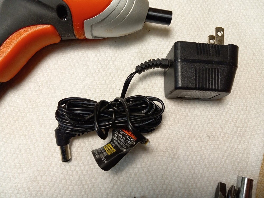 Black & Decker CSD300TO 3.6V Cordless Screwdriver