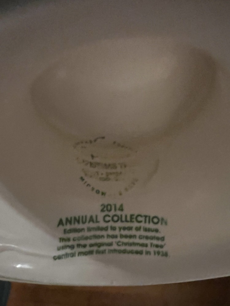 Spode CHRISTMAS TREE 2014 Annual Footed CANDY DISH 7” Diameter 2.75 “ Tall