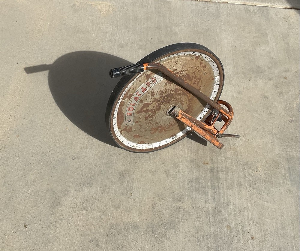 Vintaga measuring wheel counter