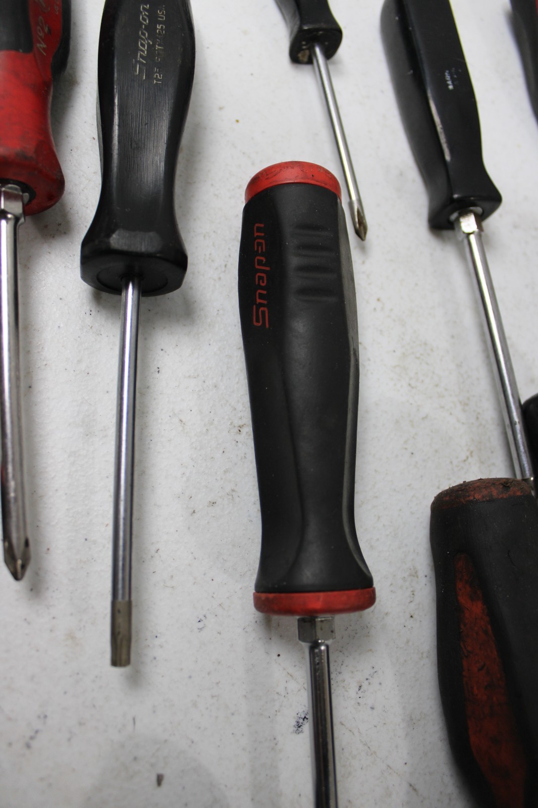 Snap On Screwdriver Set, Red -Green…used 12 PC Lot 🇺🇸 Mixed 8C