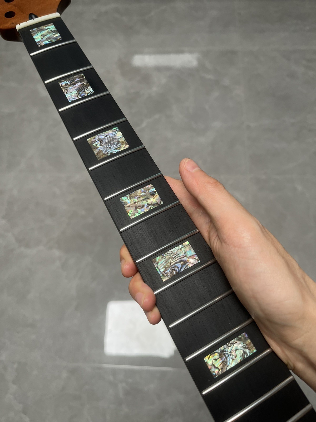 New Ebony Fingerboard Abalone shells 22Fret Satin Maple DIY Electric guit