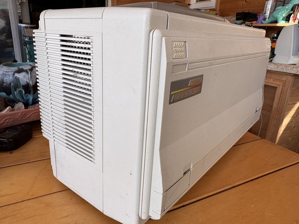 Compaq 386 Portable Computer; Model 2670