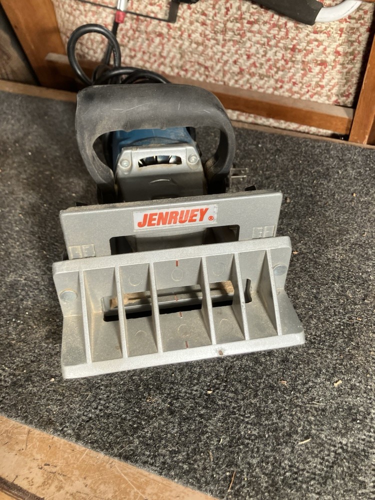 Jenruey Biscuit Joiner with Caseand Extra Biscuits