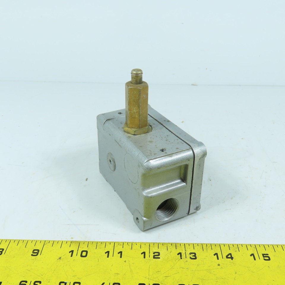 Micro Switch OPA-Q Splash Proof Snap Switch Plunger Actuator 20A 480V