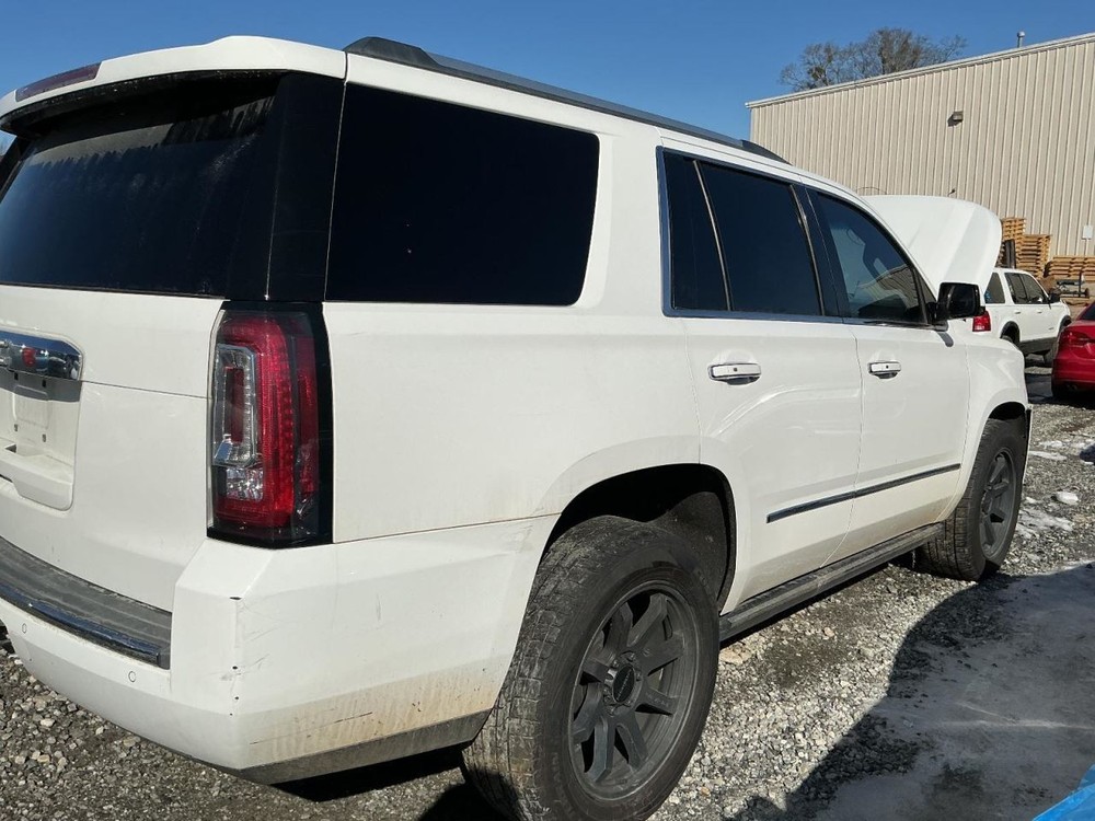 YUKON 2015 Glove Box 4938904