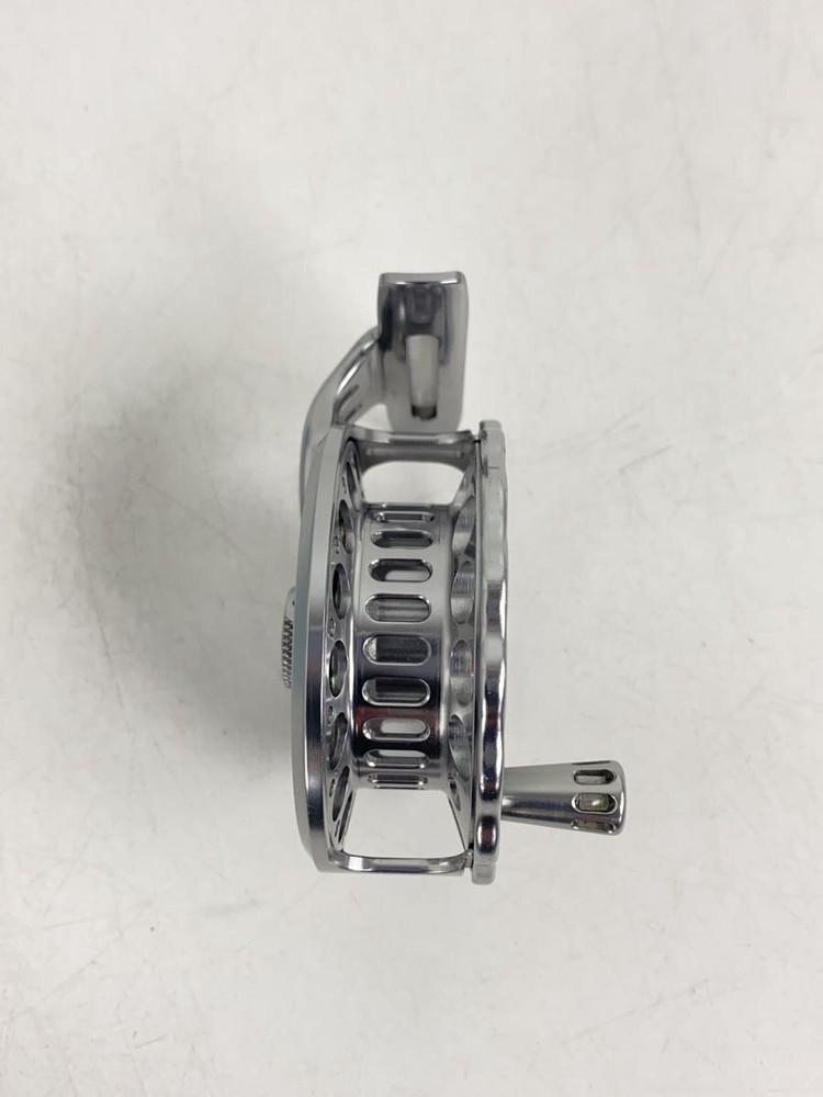 GLOBERIDE Reel BJ75D One Axis Used