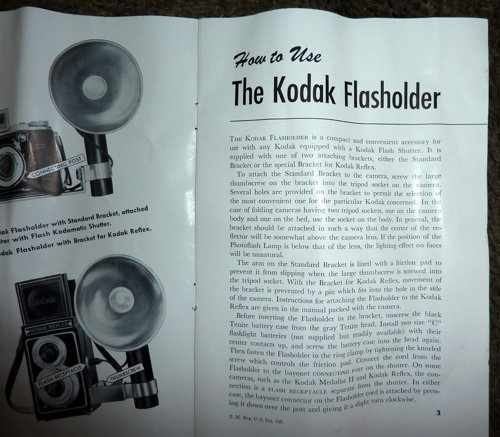 Kodak Flasholder w/ Bracket ~ Bulbs ~ Paperwork ~ Box