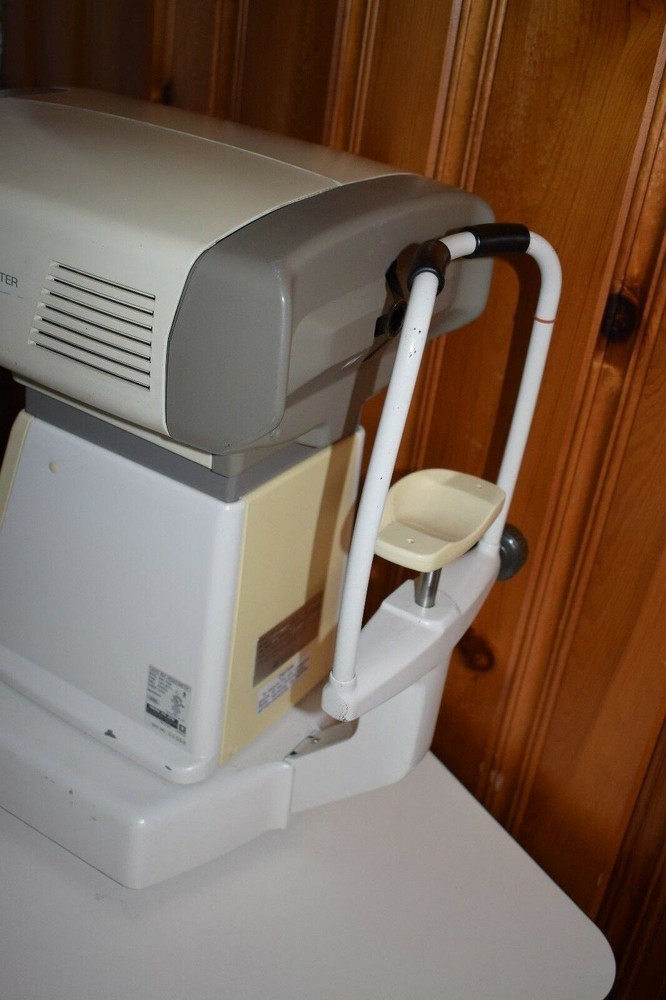 Nidek ARK 700-A autorefractor-not a keratometer