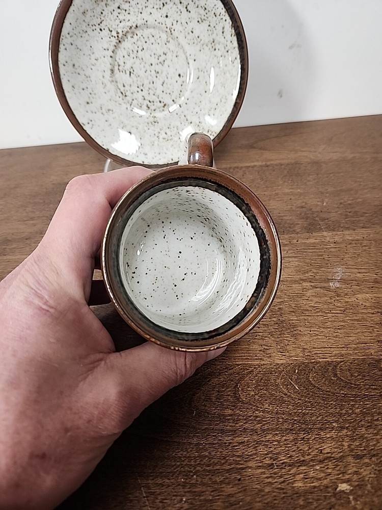 VOLENDAM SPECKLED MUG & SAUCER - NETHERLANDS