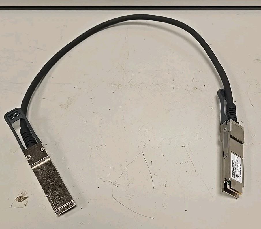 Cisco MA-CBL-40G-50CM Stacking Cable - Black