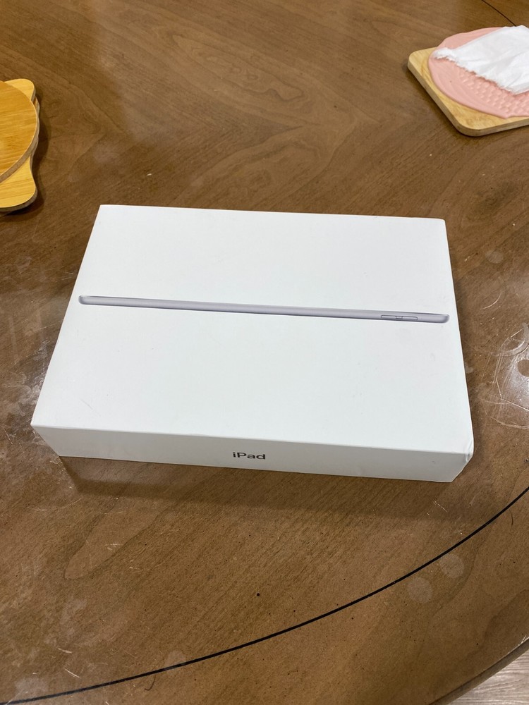 Apple iPad 9th Generation Wi-Fi + Cellular  64GB Silver EMPTY BOX