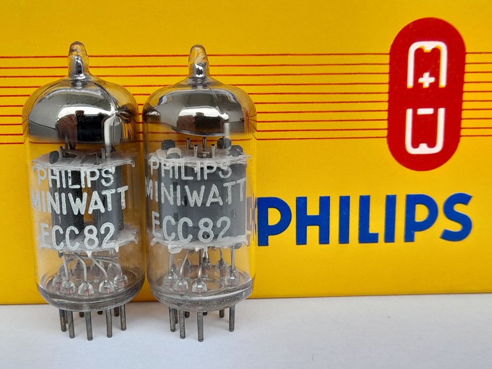 2x ECC82 / 12AU7  tubes   PHILIPS  Miniwatt -  ECC 82  -  1964