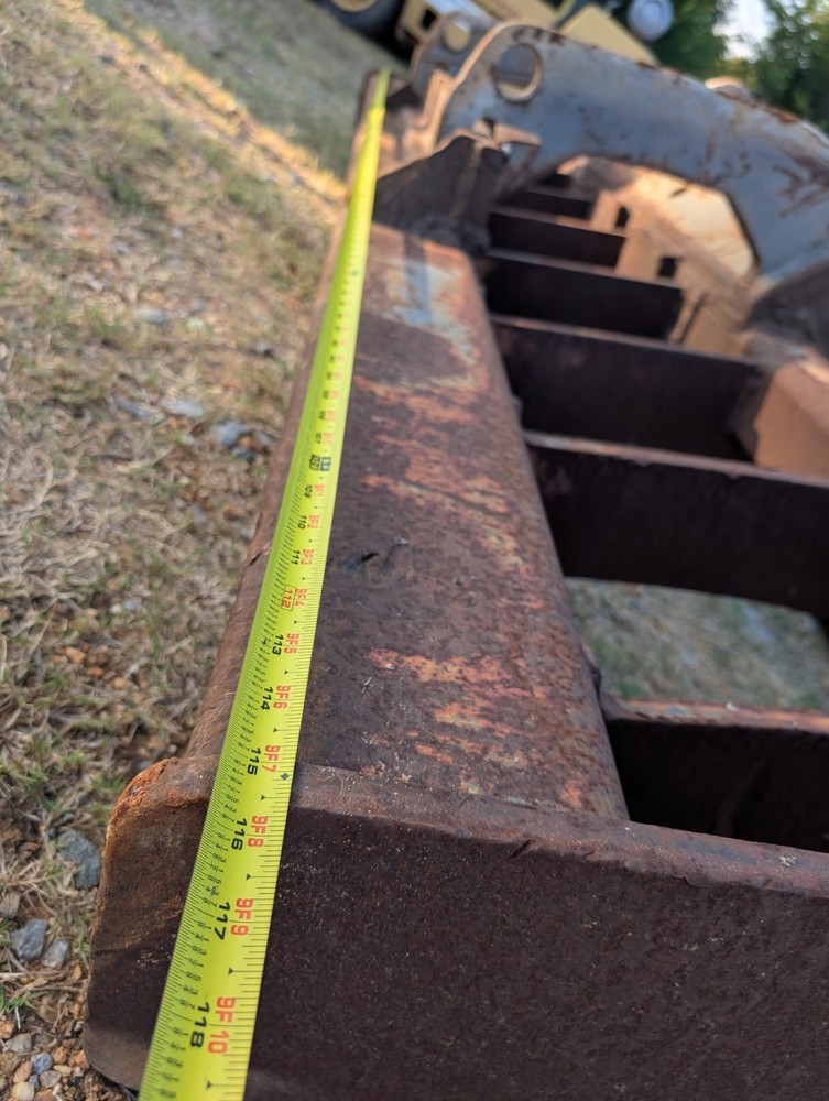 10ft Loader Rake for Volvo / Deere Hi-Vis Coupler - Read
