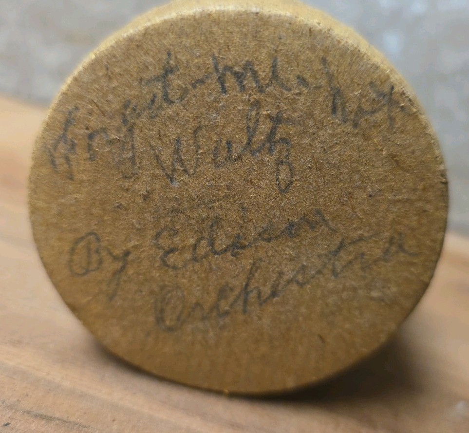 Edison Gold Moulded Cylinder
