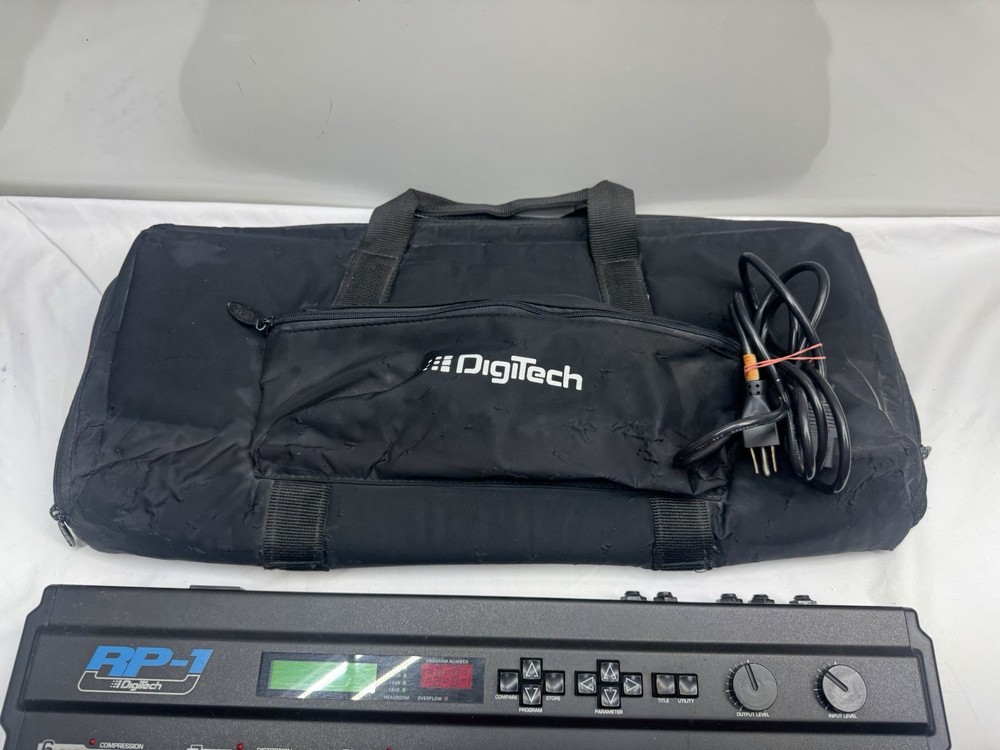 Digitech RP-1 Multi Effect Processor 90's Analog Pedal Board