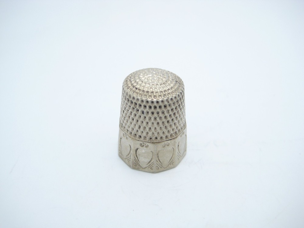 Antique Sterling Silver Sewing Etched Pattern Thimble