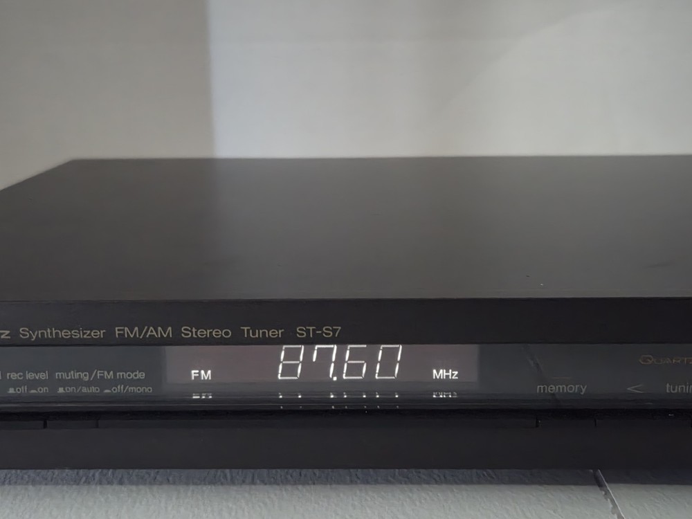 Technics ST -S7 Fm Tuner Dim Display