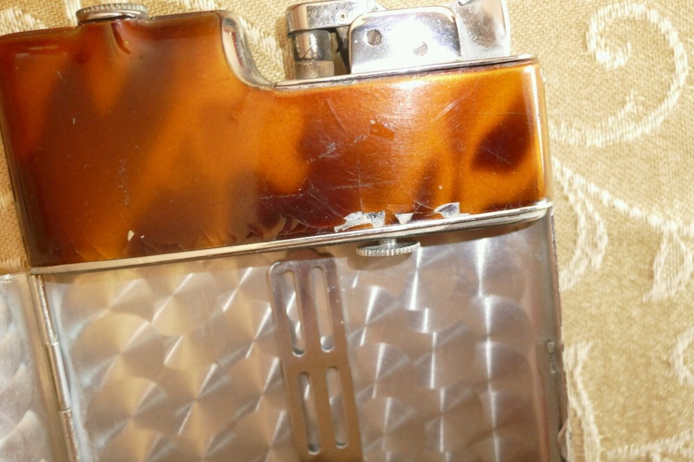 1930's Vintage cigarette lighter plus case