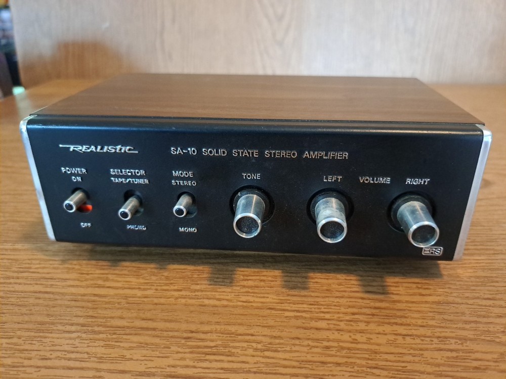 Realistic SA-10 Solid State Stereo Amplifier Model 31-1982 Untested Sold As-Is