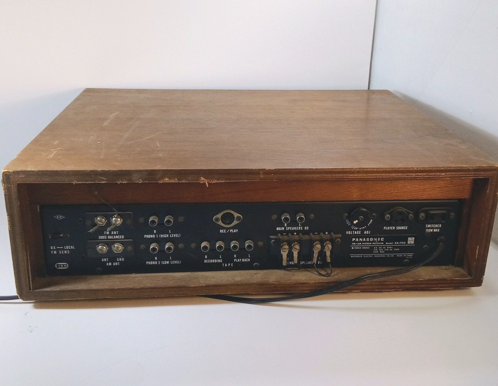 Panasonic FM/AM Solid State Stereo Receiver SA-700-READ