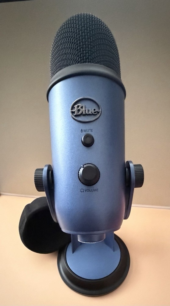 Logitech for Creators Blue Yeti USB Microphone - Midnight Blue