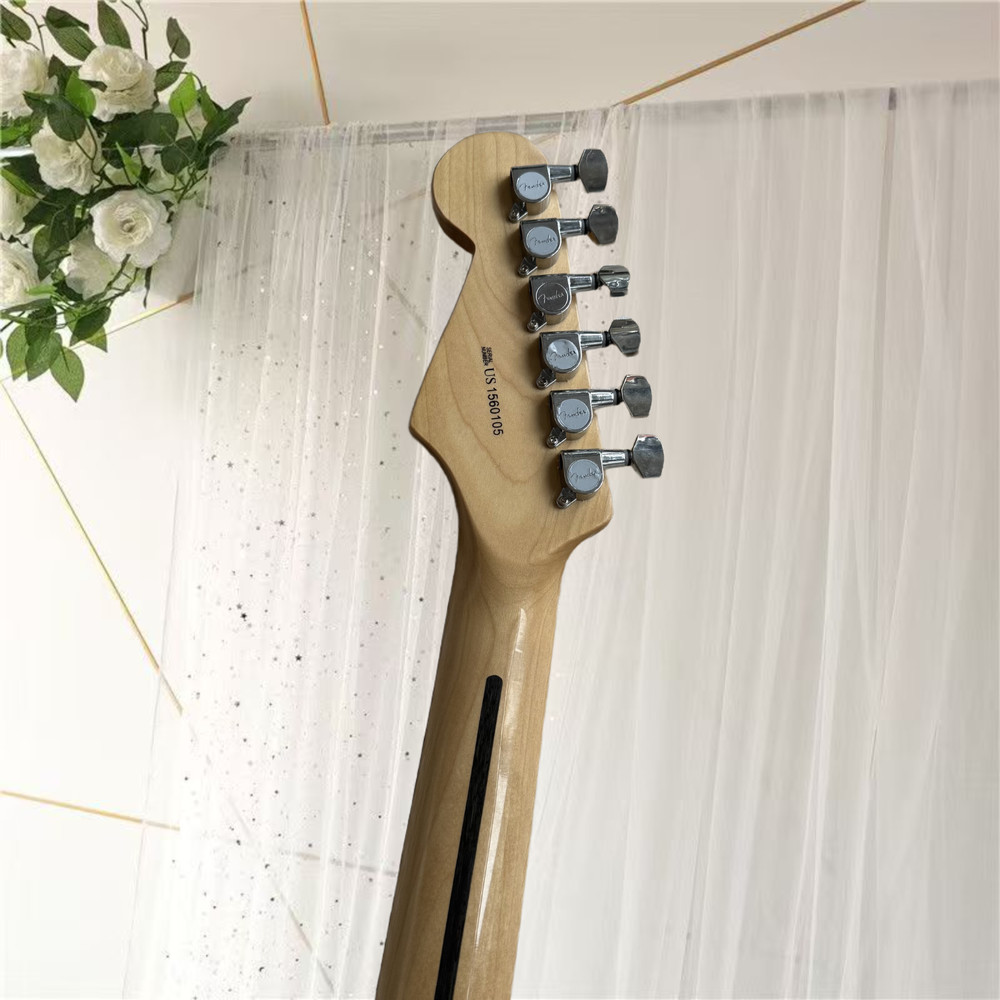 エレキギター、新品、カラーシルバー、送料無料、空輸、高品質、音質優美、6弦