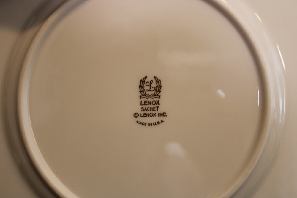 LENOX SACHET 6 BREAD PLATES 6 3/8"