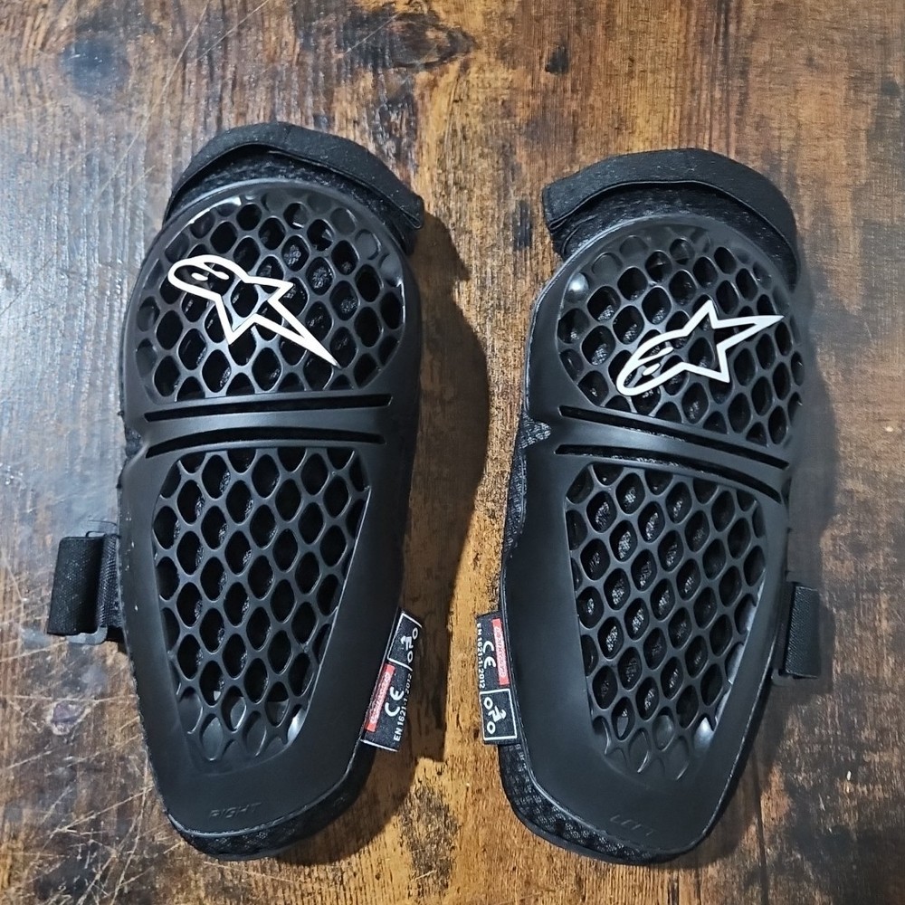 Alpinestars Bionic Plus Youth Knee Protector Black - Size SM/MD