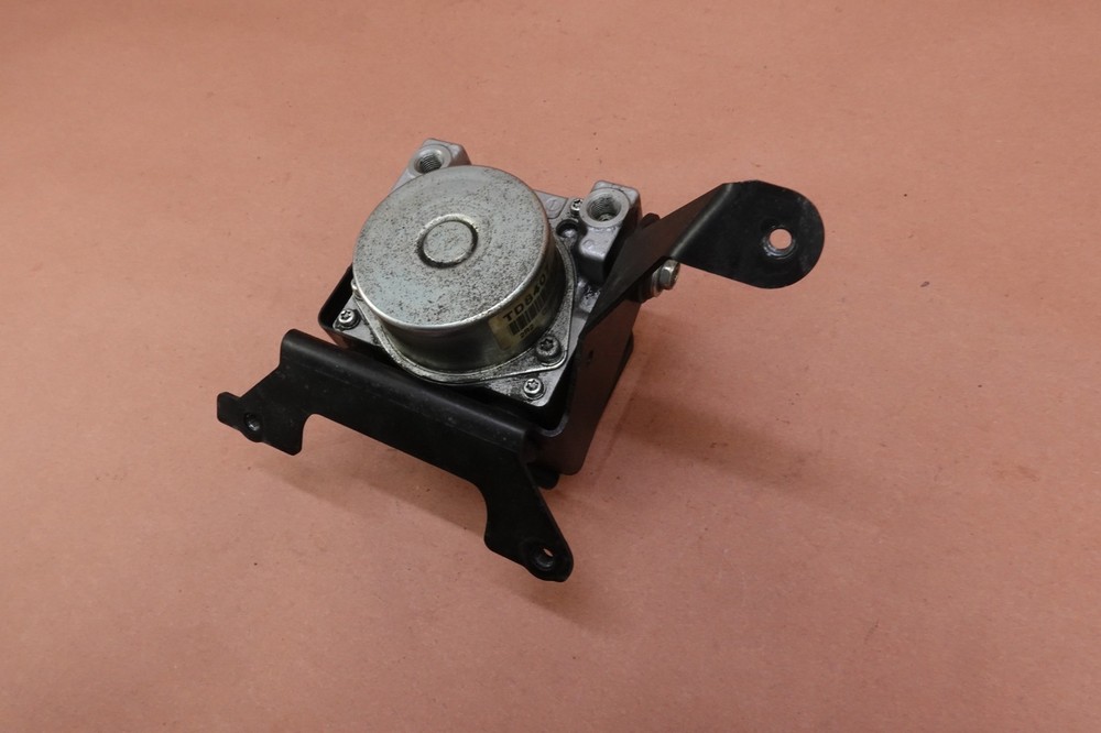 2016-2017 Victory MAGNUM ABS Brake Pump Modulator Module