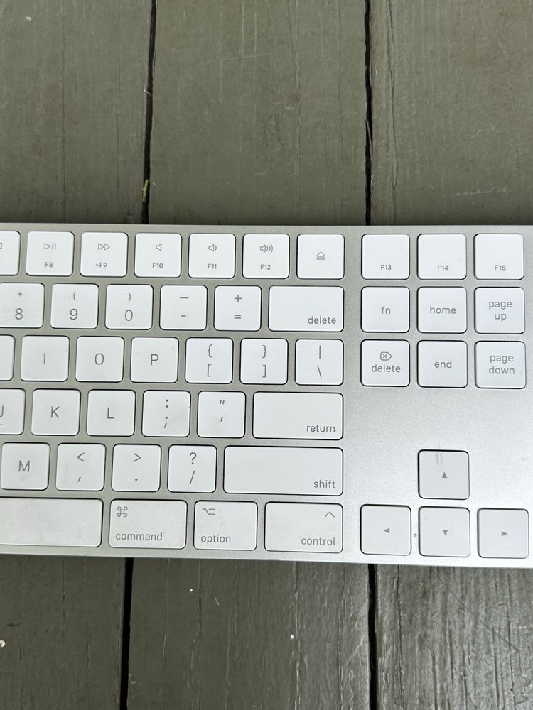 Apple A1843 Magic Keyboard with Numeric Keypad + Magic Mouse A1296