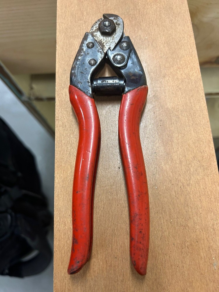 Felco C7 7-1/2 Inch Cable Cutters
