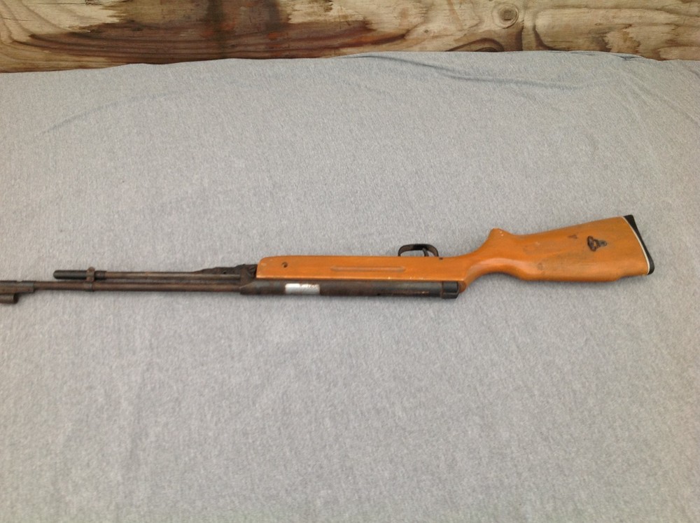 Underlever Air Rifle