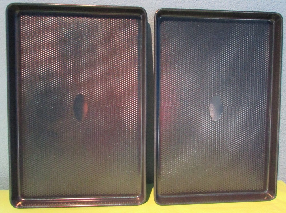 Set of 2 Textured Non-Stick Cookie Sheets Large Rectangular Baking Pans Used