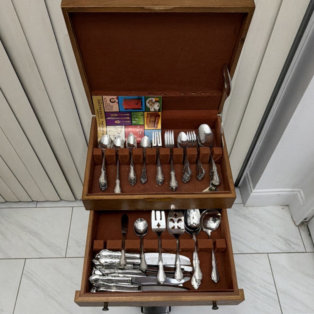 McGraw Tarnish Proof Silver Plated Flatware Set with Chest, Knife, Fork, Spoon