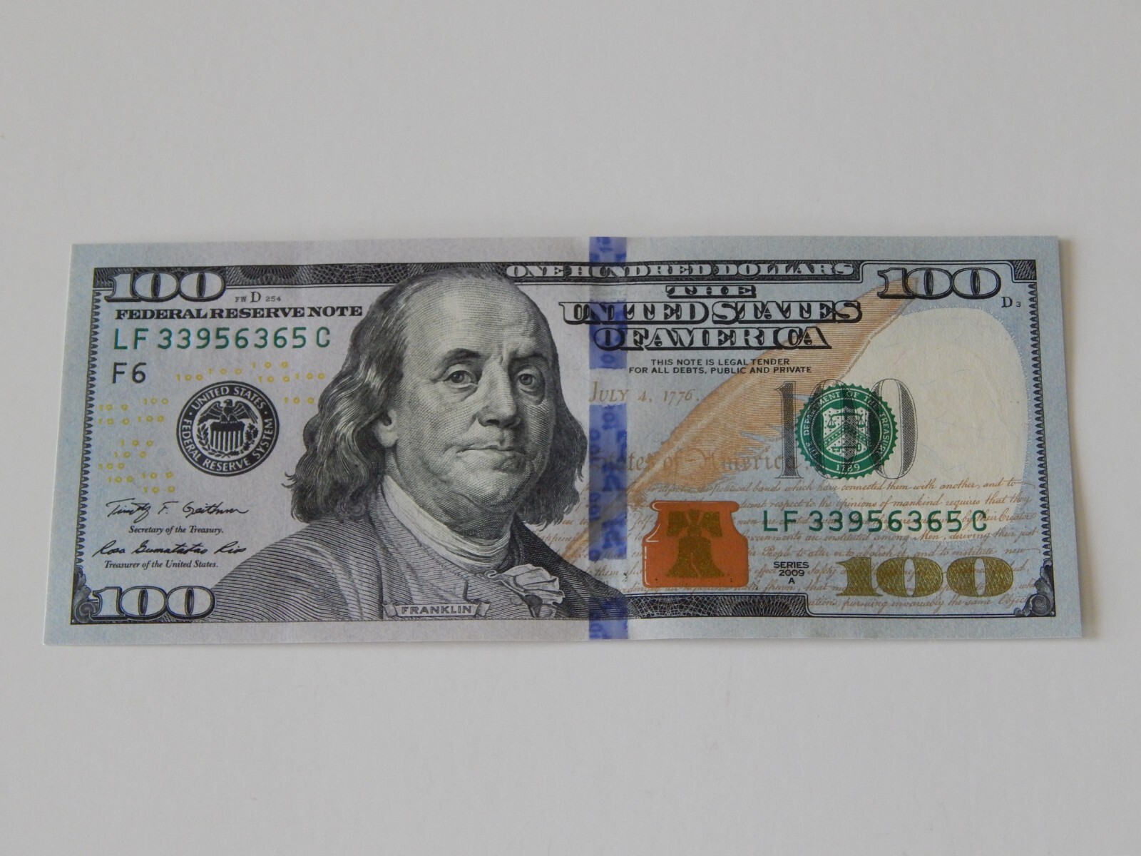 THE BRAND NEW U.S. $100 ONE HUNDRED DOLLAR BILL CIRCULATED ITEM #1736.