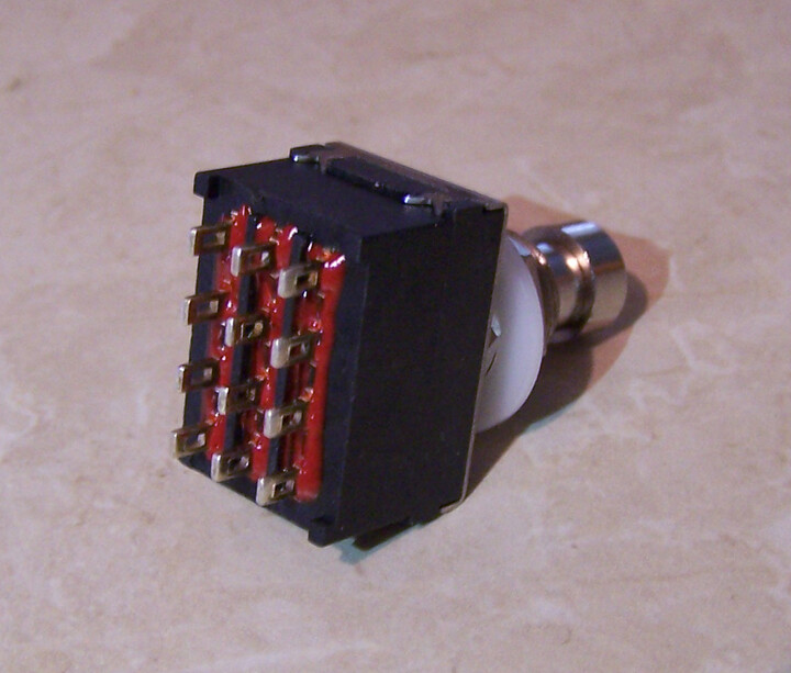 4PDT Footswitch Latching Switch