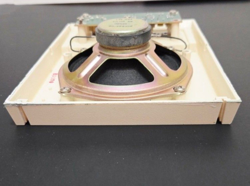 VTG Nutone Scovill Intercom Speaker & Metal Wall Insert E1170 * Read