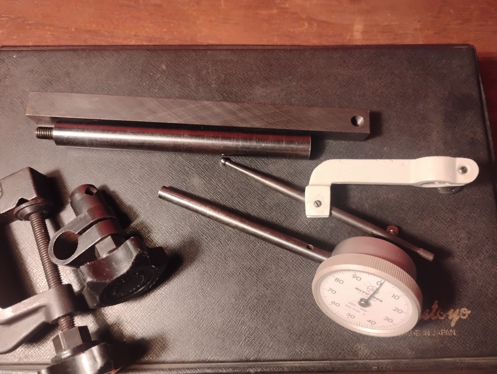 Mitutoyo No. 950-156 Dial Indicator Set *USED*
