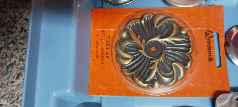 Lot VTG Misc Hardware CABINET Pulls Knobs BACK PLATES LIGHT PULLS CHAIR BOOTS