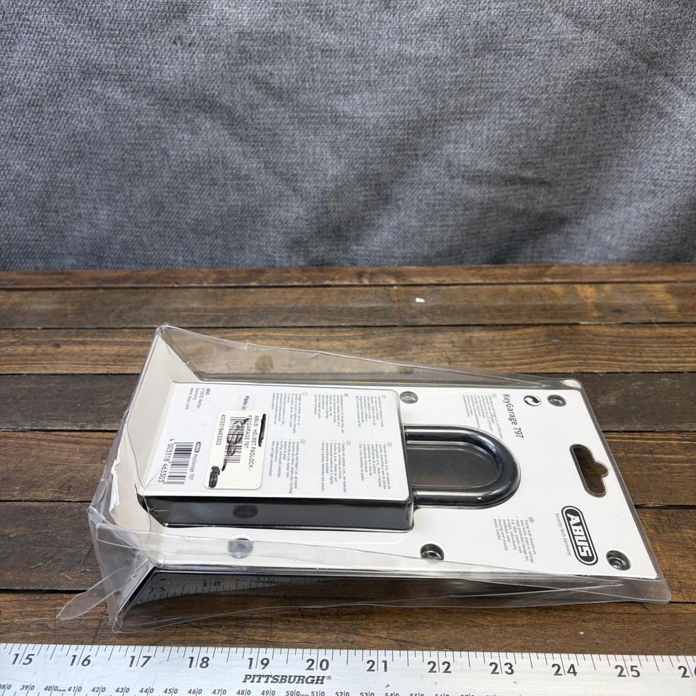 ABUS KeyGarage 797 Key Safe Combination Padlock Lock Box Silver New Damaged Pkg