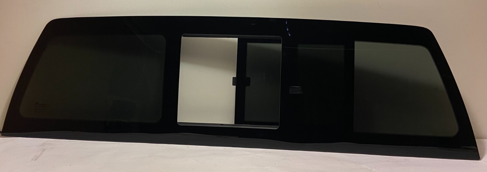 Fits 1999-2006 Chevy Silverado Manual Sliding Window Back Glass ( One Panel)