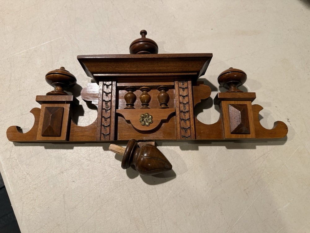 ANTIQUE/VINTAGE GERMANY WALL CLOCK