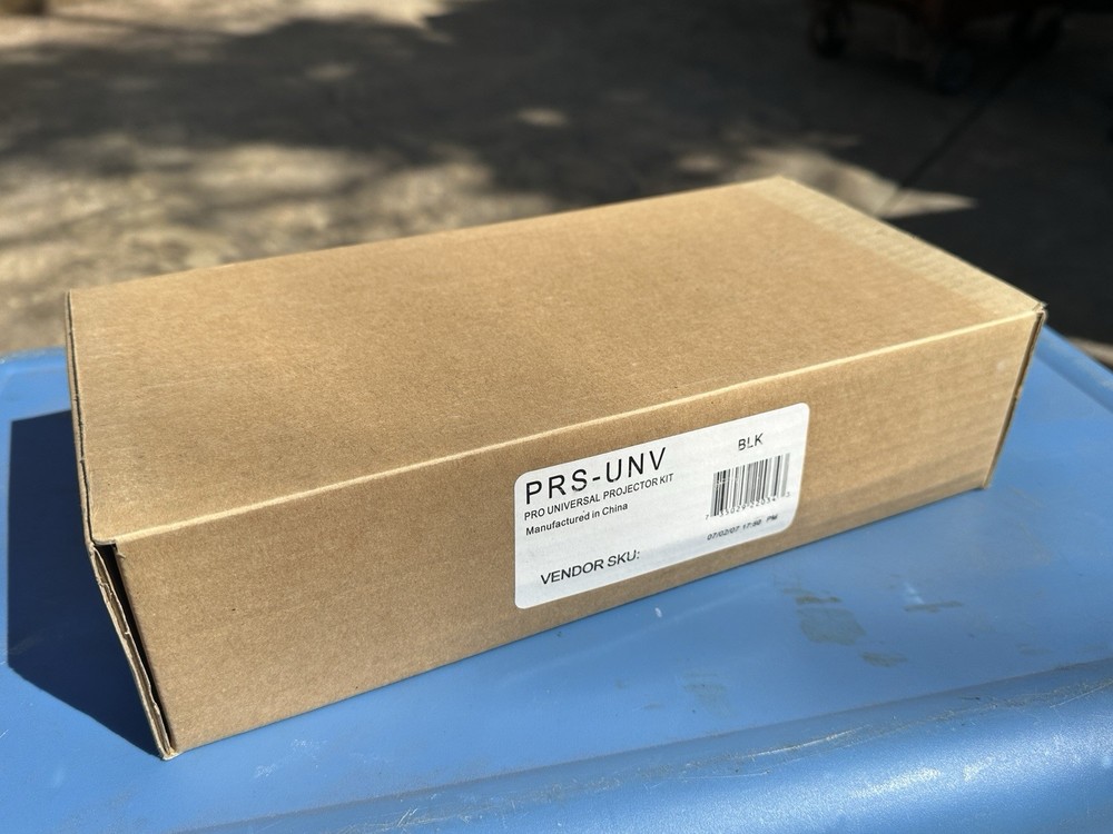 Pro Universal Projector Kit PRS-UNV - Black