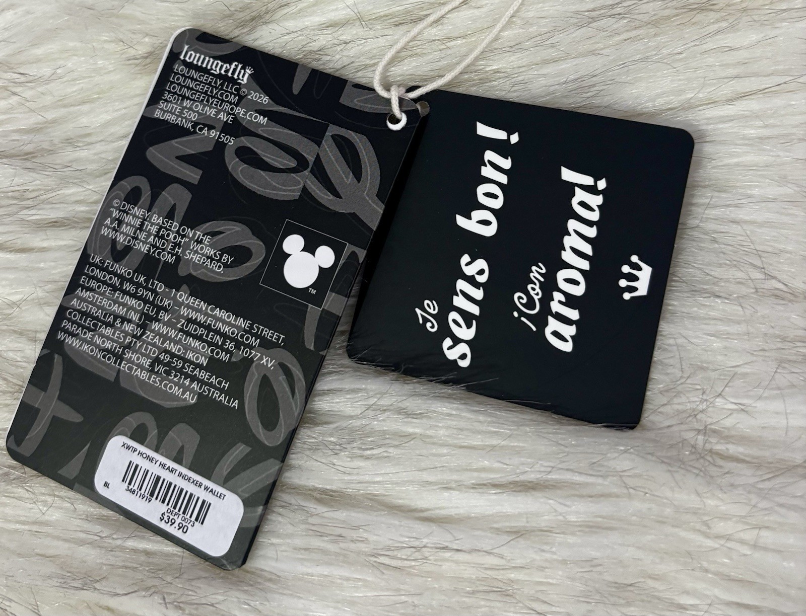 NWT Loungefly Box Lunch Winnie The Pooh Honey Scented Heart Accordion Wallet