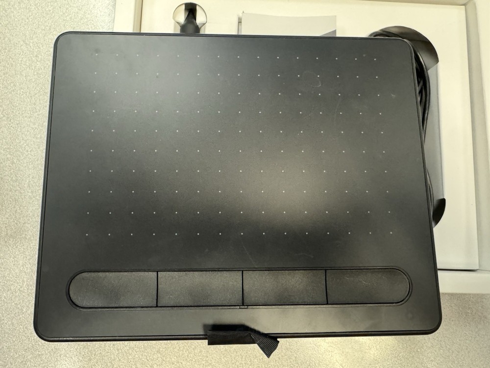 Wacom Intuos Creative Pen Tablet