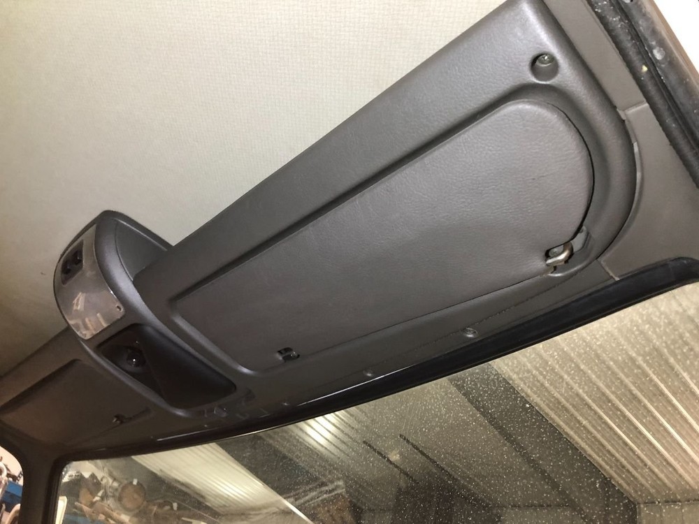 UD UD2000 Right/Passenger Interior Sun Visor - Used