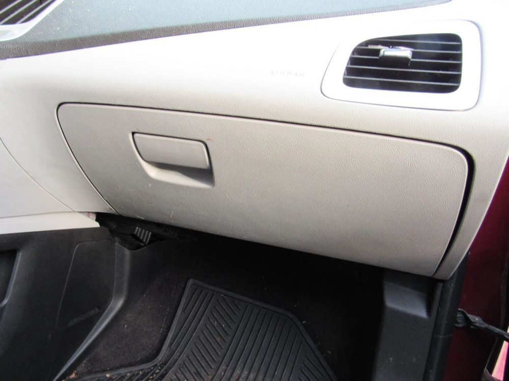 TERRAIN   2016 Glove Box 1013286