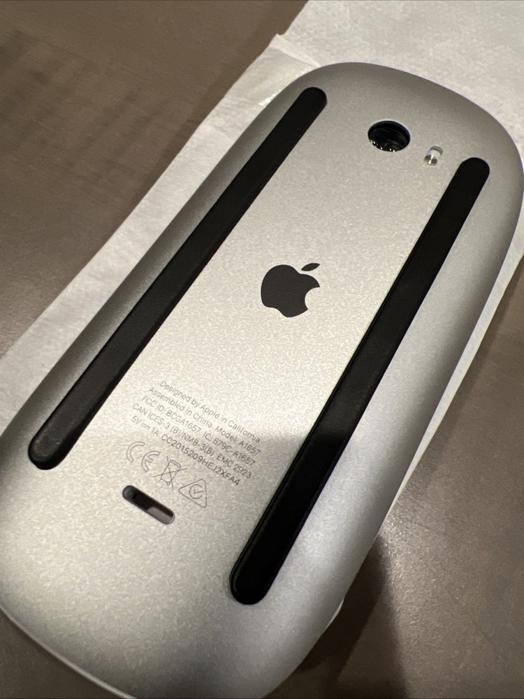 Apple Wireless Magic Keyboard 2 (A1644) & Apple Mouse 2 (A1657)