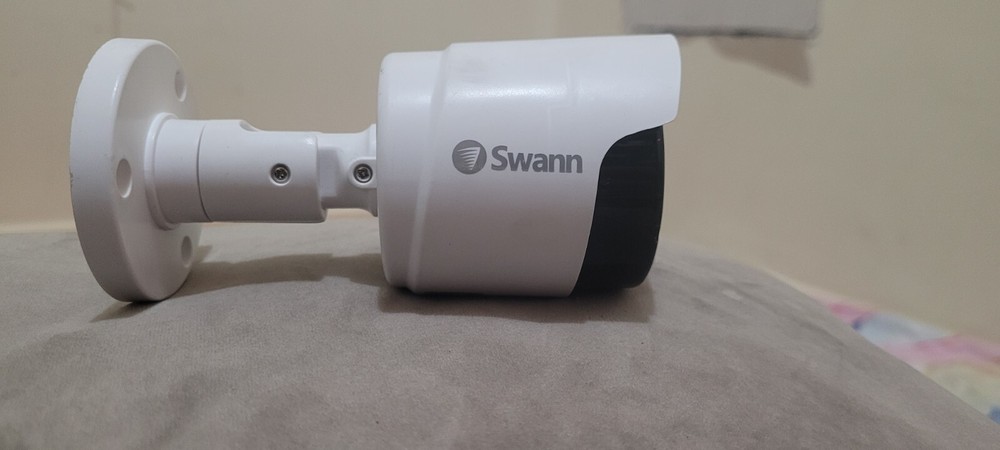 4 swann security camera 4k.  4 cameras
