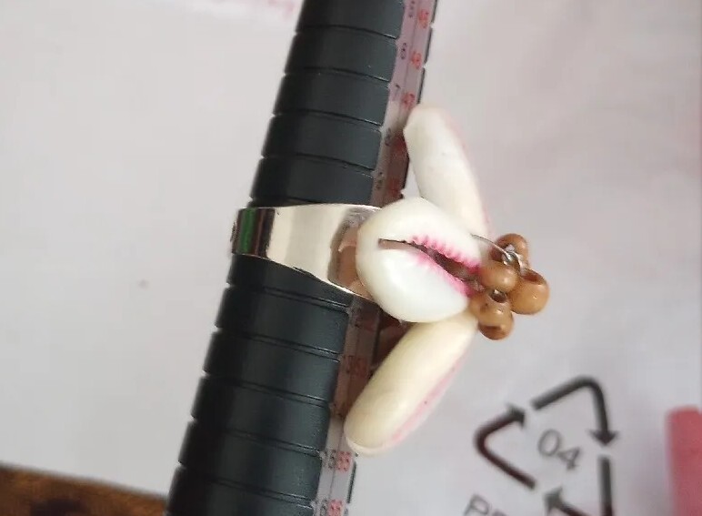 Hand Made Shell Flower White ,Pink, Brown Silver Tone Adjustable Ring